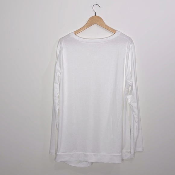 Kawaii Women’s Blouse Tunic Long Sleeves Sweater White New size Large - Picture 2 of 7